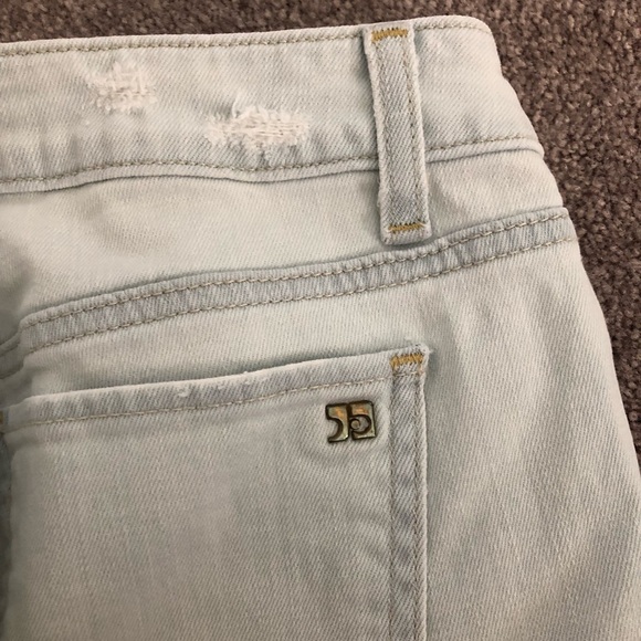 Joe’s Jeans Distressed Chelsea Skinny Jeans - Picture 2 of 7